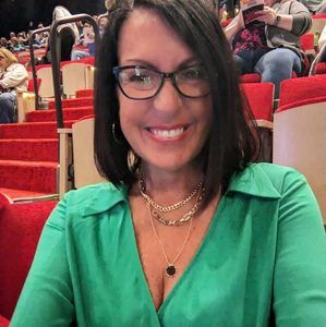 Meet your Posher, Julie